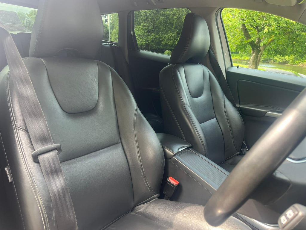 Volvo XC60 2.4 SE Lux